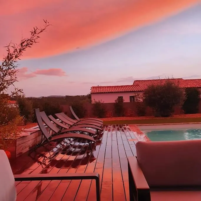 Villa Saint Lai 4 Chambres 8 Personnes Lorgues France
