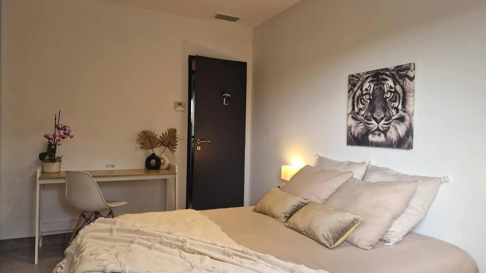Villa Saint Lai 4 Chambres 8 Personnes Lorgues France